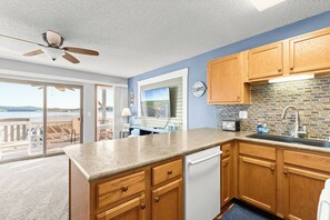 Fridge, microwave, oven, stovetop - Golden Reef! NEW pool! State park views! GR102 (Osage Beach)