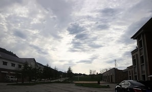 Parking - Hongchiba Holiday Hotel (Wuxi County)