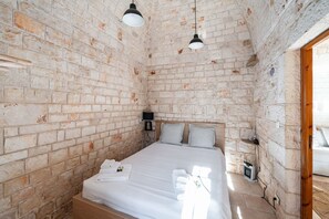 1 chambre, fer et planche Ă repasser, lit parapluie, Wi-Fi