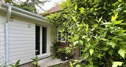 Terre & Merveilles 1, country house with 1 jacuzzi for 4 people