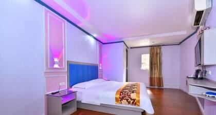 Chunhe Business Hotel