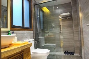 Bathroom - Banmu Yuntian Inn (Fenghuang County)