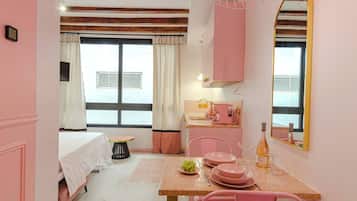 Ferros/tábuas de passar roupa, Wi-Fi, roupa de cama