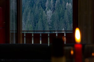 Deluxe Apartment, Mountain View | Down comforters, minibar, in-room safe, desk