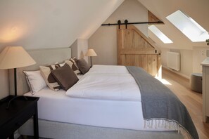 3 Schlafzimmer, Schreibtisch, Bügeleisen/Bügelbrett, kostenloses WLAN