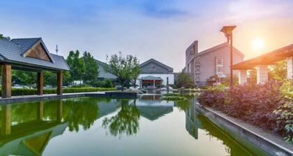 Grand Cloud View Hotel