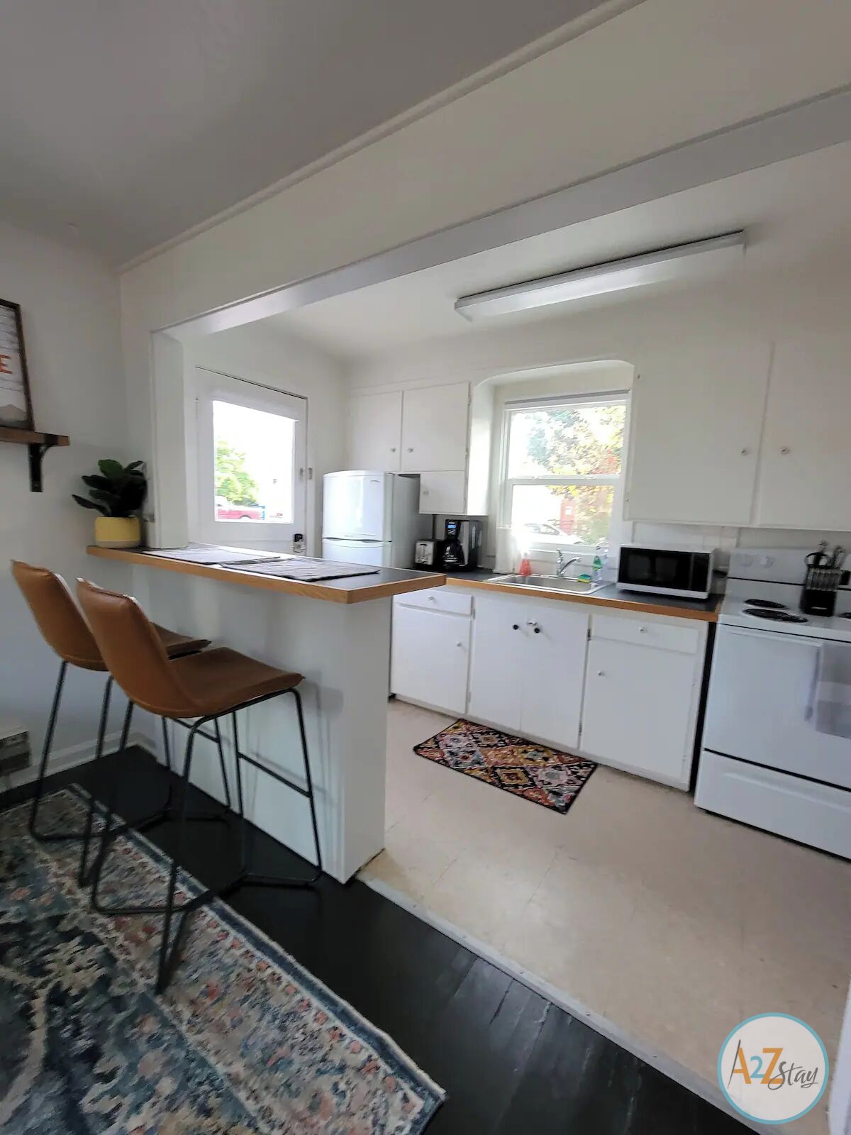 Downtown/North End Cozy Duplex. Located between downtown and historic Hyde Park.