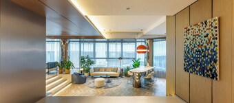 Holiday Inn Express Shanghai Jing'an Temple by IHG