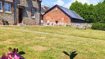 Enceinte de lâhĂ©bergement