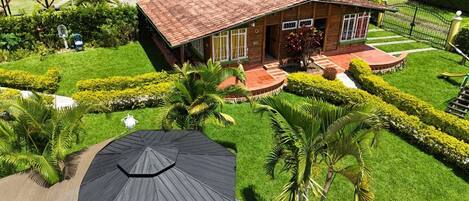 Family Cabin, Ensuite | Laptop workspace