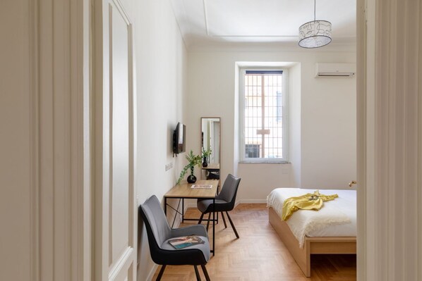 4 dormitorios, tabla de planchar con plancha, wifi y ropa de cama