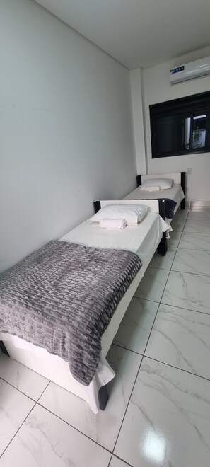 Chambre quadruple familiale | Accès au Wi-Fi (inclus)