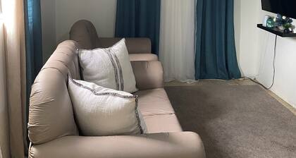 Chic 1bedroom with AC and WiFi in charming priory area1- 2 min walk to the beach