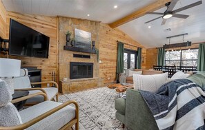 Smart TV, fireplace, DVD player, books