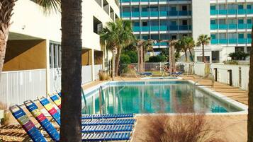 Indoor pool, outdoor pool