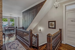 Interior - River Retreat Suite In Town!- Inside The Grand Castalian Inn B&B (Berkeley Springs)