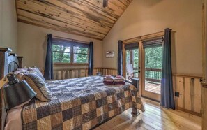 4 soverom, strykejern/-brett, reiseseng for barn og wi-fi