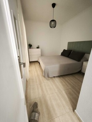 3 Schlafzimmer, Bügeleisen/Bügelbrett, WLAN, Bettwäsche