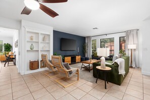 Smart TV, chimenea, videojuegos y futbolito