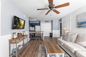 Living area - Tide Together,  Updated 2Bdrm 2 Ba Condo/Outdoor & Indoor Pools/Close to Beach (Ocean City)