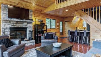 TV, fireplace, stereo