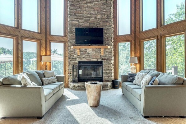 Smart TV, fireplace, ping pong