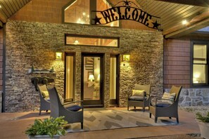 Exterior detail - Snowbird Sanctuary - Hot Tub, Firepit, Game Room, & More! (Mineral Bluff)