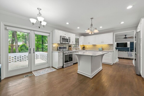 Microwave, oven, stovetop, dishwasher