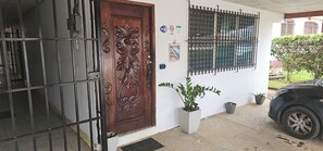 Exterior - Cuartos independientes con baño privado  (Las Tablas)