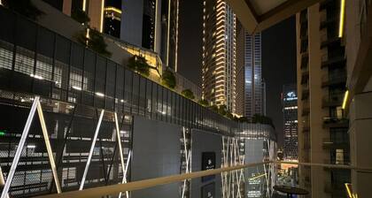 3-bedroom hostel in lovely Dubai with Wi-Fi, AC, fitness room, breakfast