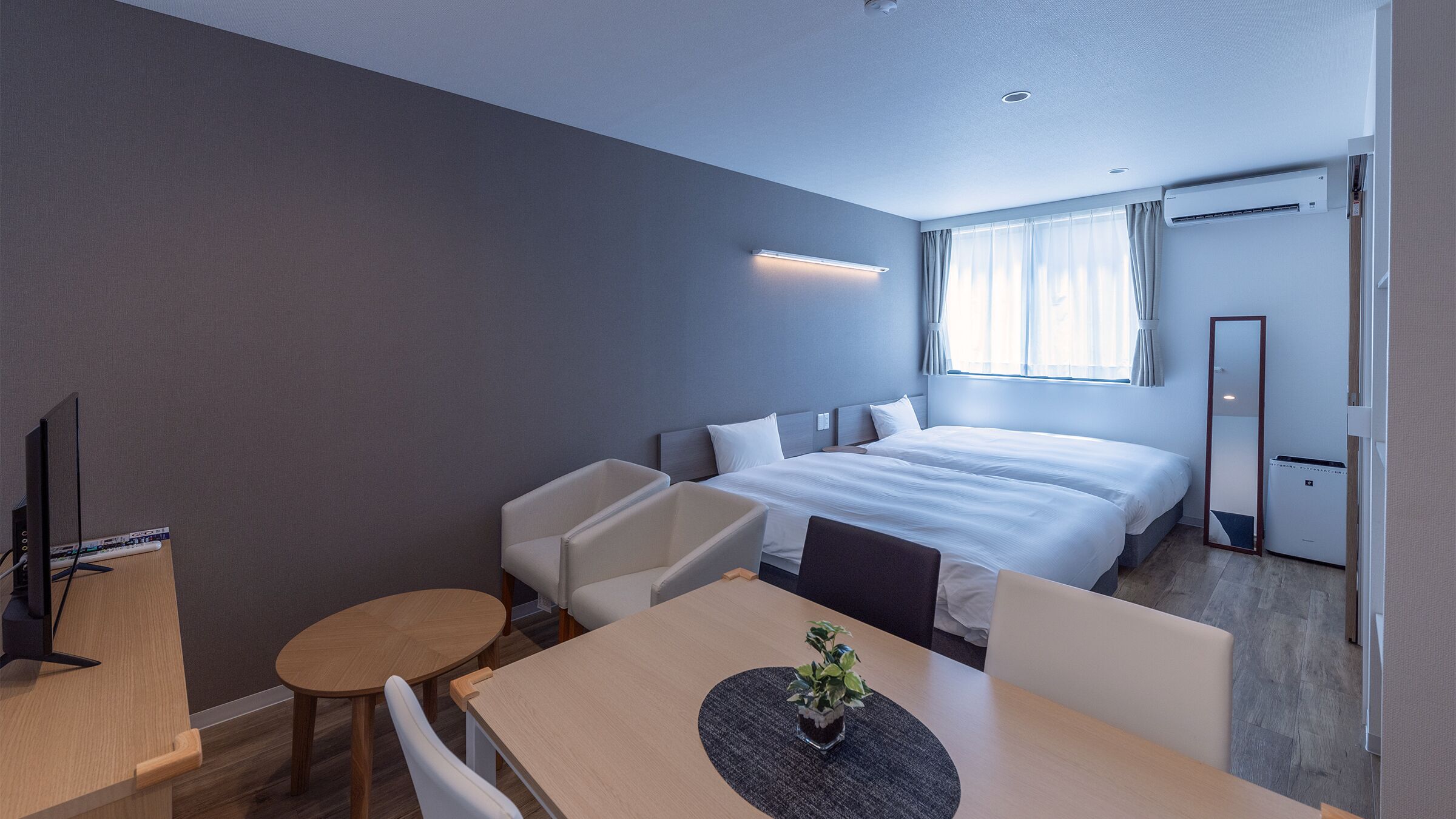 Free WiFi, bed sheets