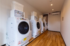Laundry room - HOTEL R9 The Yard Nasushiobara (Nasushiobara)