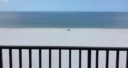 Oceanfront w/ Stunning Views & Huge Balcony