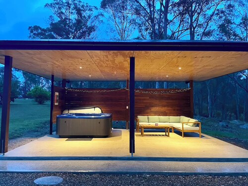 Bushland Escape: A rural bush setting on acreage suitable for small groups