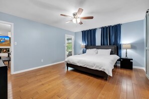 3 bedrooms, iron/ironing board, WiFi, bed sheets - Beautiful Cozy Pool Oasis, 3/2 Heated Pool Home, Fenced, Pet Friendly, King Bed (Tallahassee)