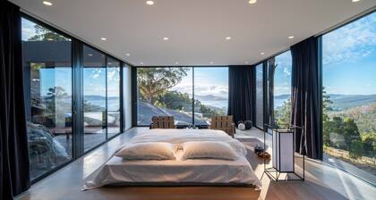 Mountain Top Snug Whole Property Itas