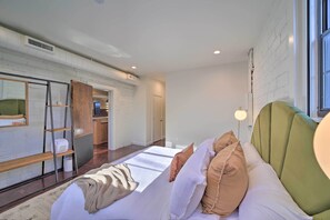 3 室のベッドルーム、アイロン / アイロン台、WiFi (無料)、ベッドシーツ