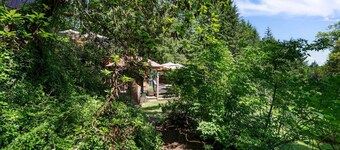 The Cottages Over Yonder