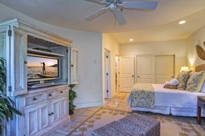 Interior - Luxurious Mykonos | Pet Friendly (Santa Barbara)