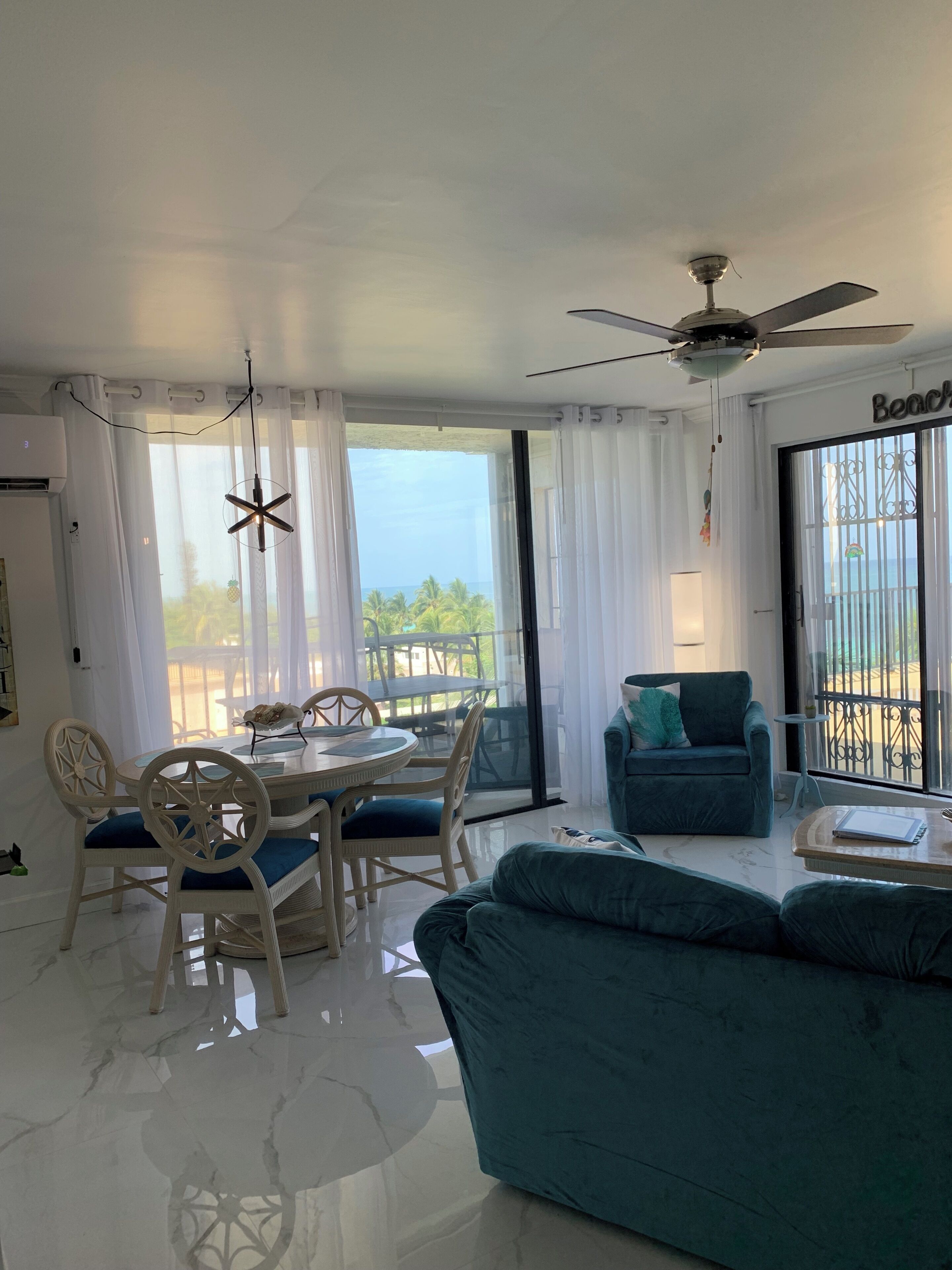Luxurious Beachfront Condo With Breath Taking Ocean, Beach And Garden Views. - Freeport