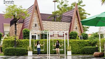 Luxury Villa | 3 bedrooms, Egyptian cotton sheets, premium bedding, down comforters