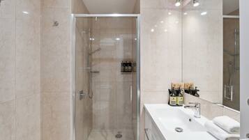 Apartment, Courtyard View | Bathroom