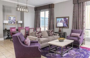 Een smart-tv en een open haard