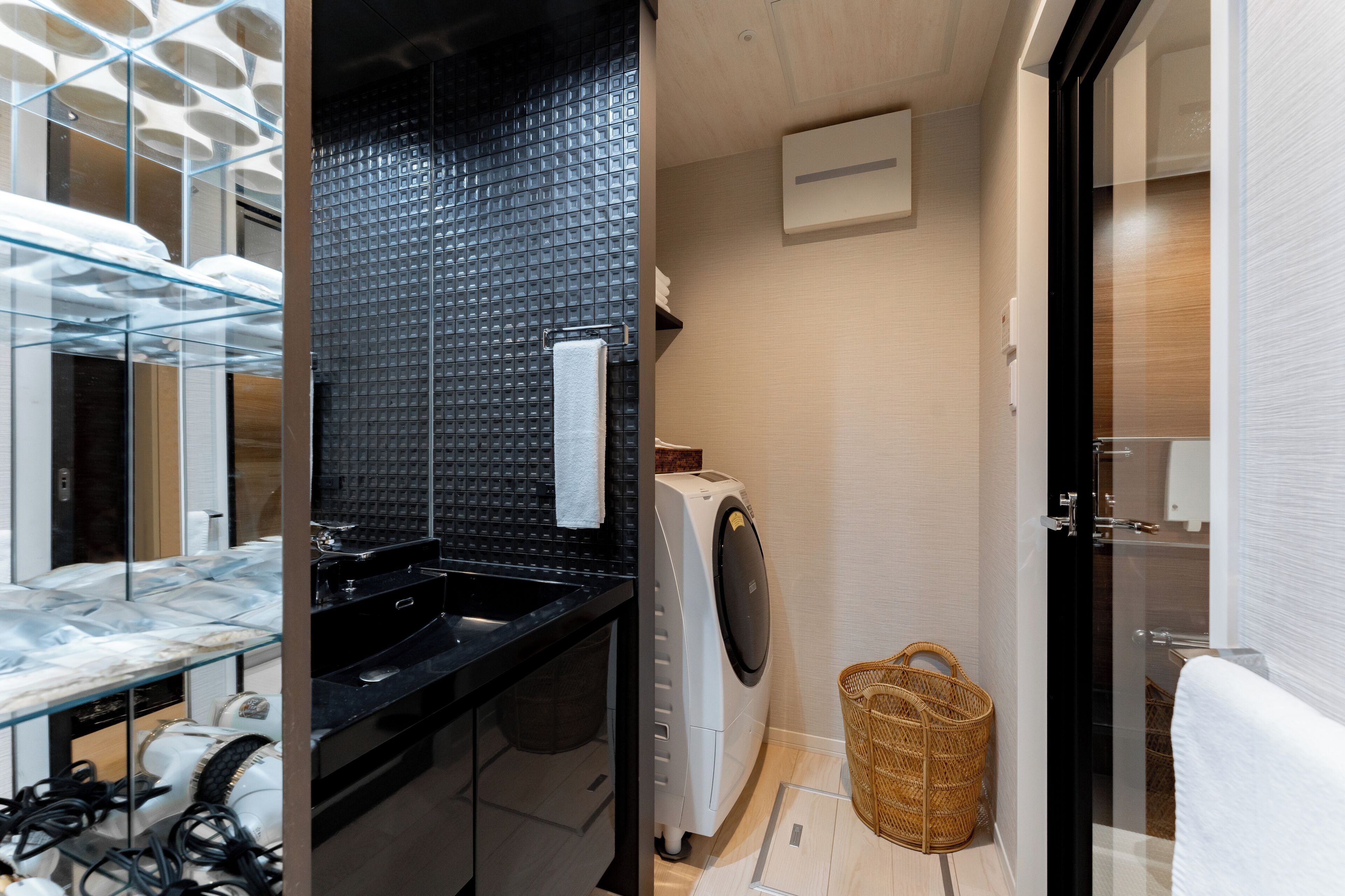 Appartamento familiare, non fumatori (#104) | Copriletto in piuma, Wi-Fi gratuito, lenzuola