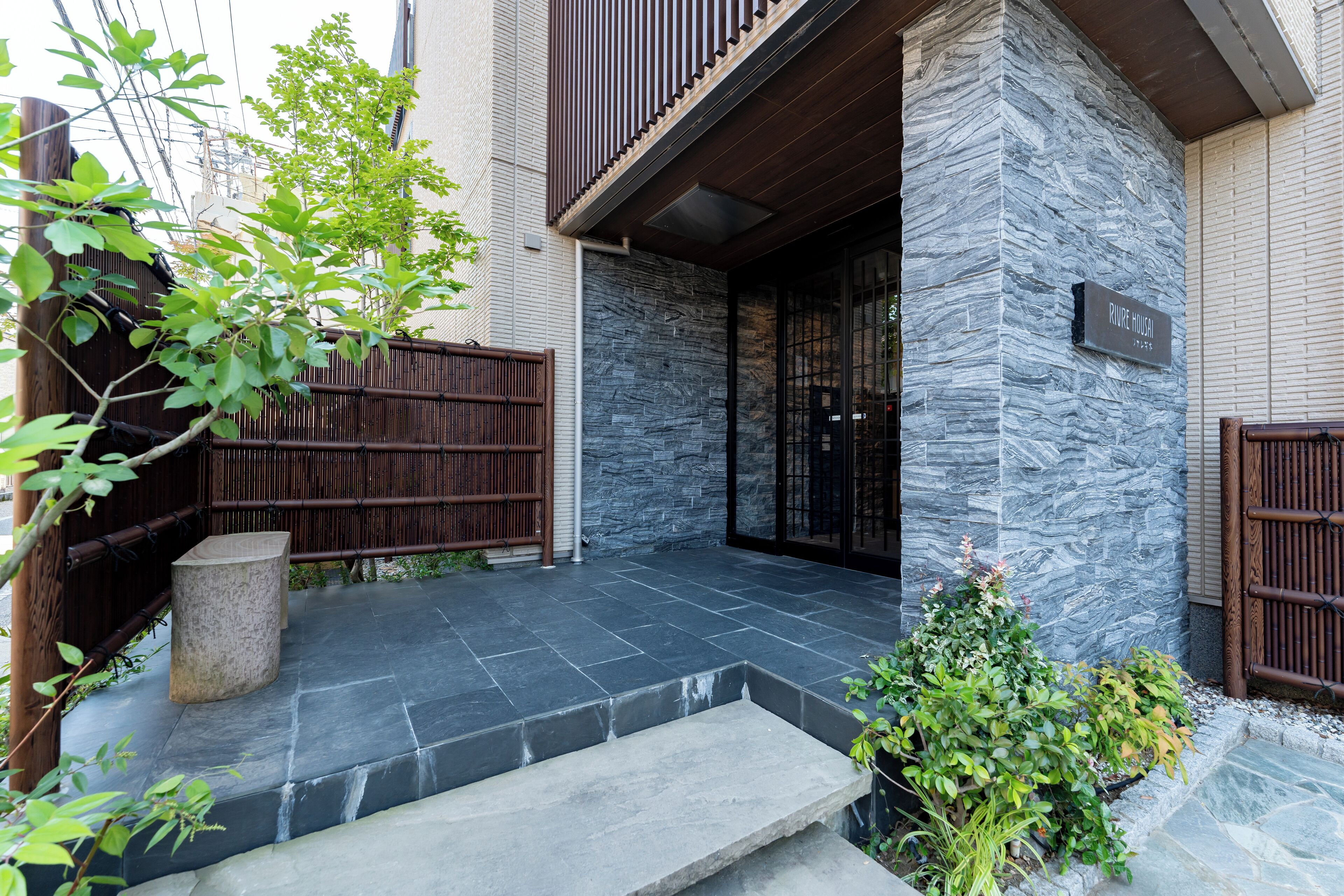 Facciata della struttura