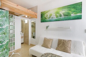 Interior - Vacation Apartment 'Vista Blanca Room' with Wi-Fi (Playa Blanca)