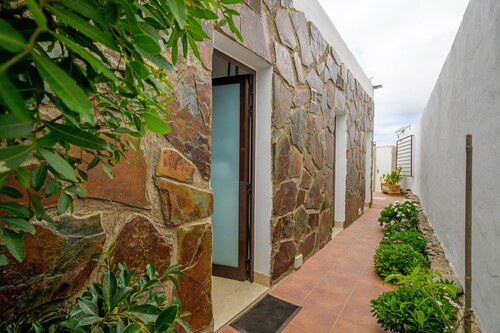 Vacation Apartment 'Vista Blanca Room' with Wi-Fi