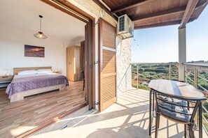 3 dormitorios, tabla de planchar con plancha, wifi gratis y ropa de cama