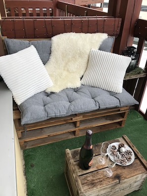 المنطقة المحيطة بالمنشأة