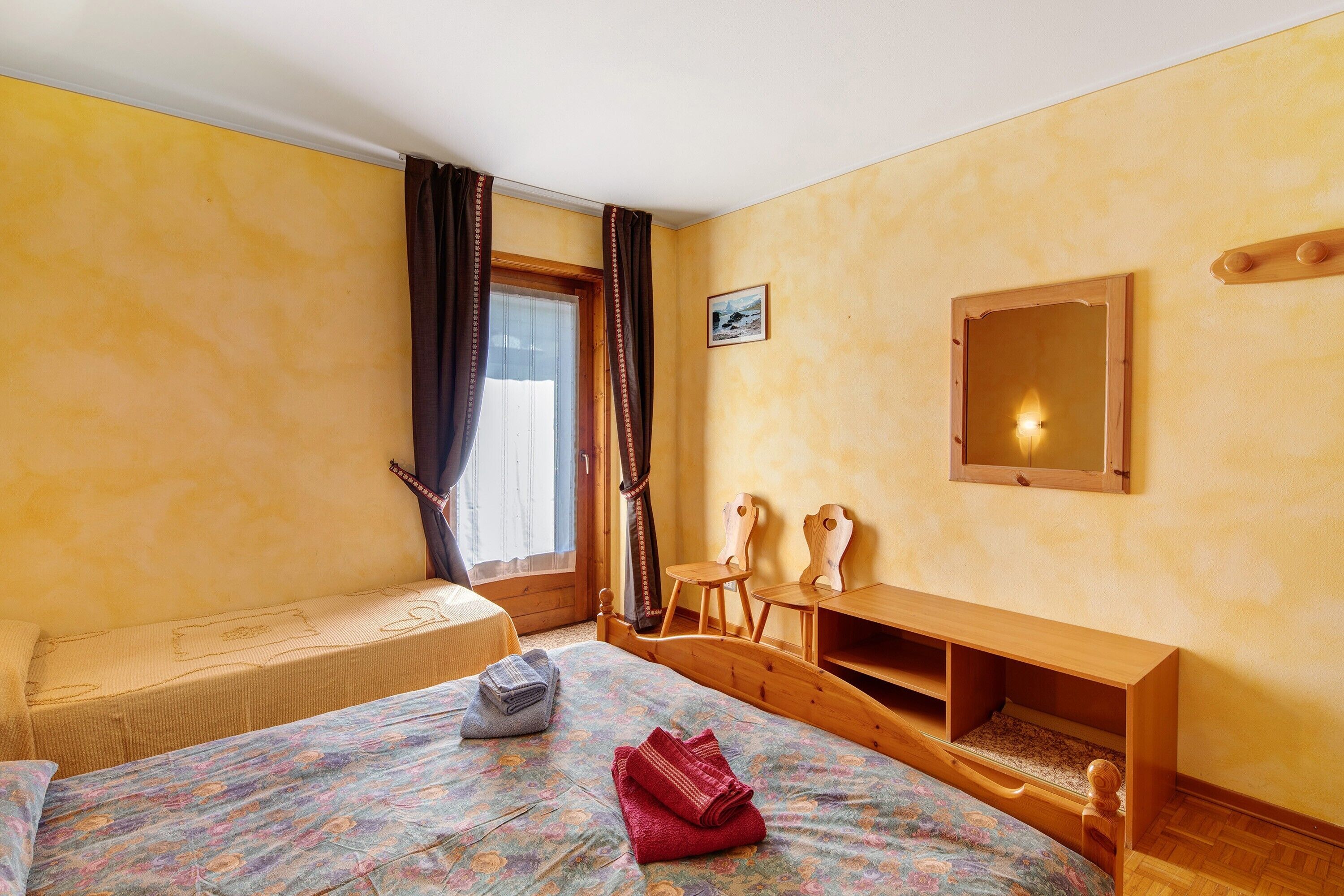 3 bedrooms, free WiFi, bed sheets